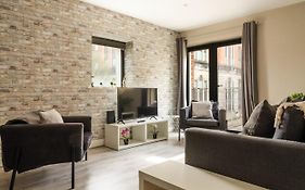 Belfast Quarters: Modern City Centre Hub 3 Bed